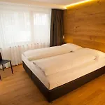 精英高山小屋 - 公寓&住宿加早餐酒店 4*