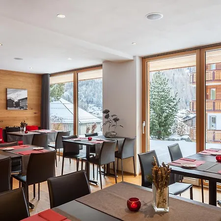 Elite Alpine - & Breakfast 호텔 4*