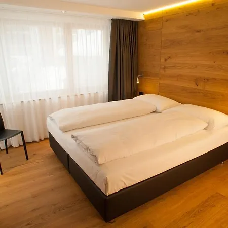 Elite Alpine - & Breakfast 4*