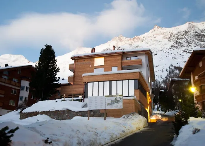 Elite Alpine - & Breakfast ホテル 4*